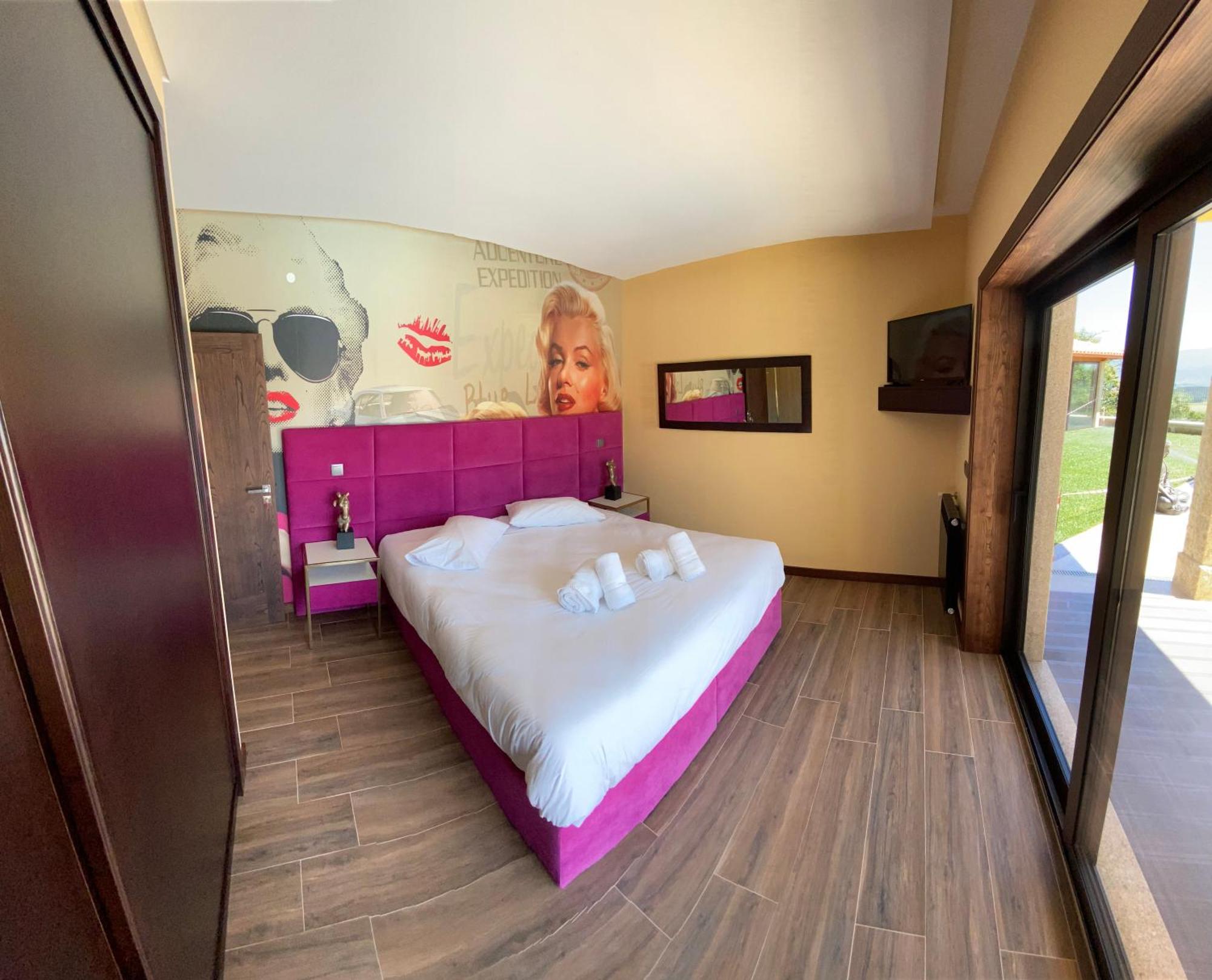 Room Marilyn Monroe Canedo de Basto Ngoại thất bức ảnh